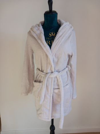 Peignoir peluche blanc avec capuche