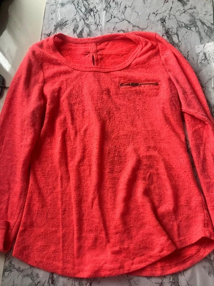 Pull rose à noeud