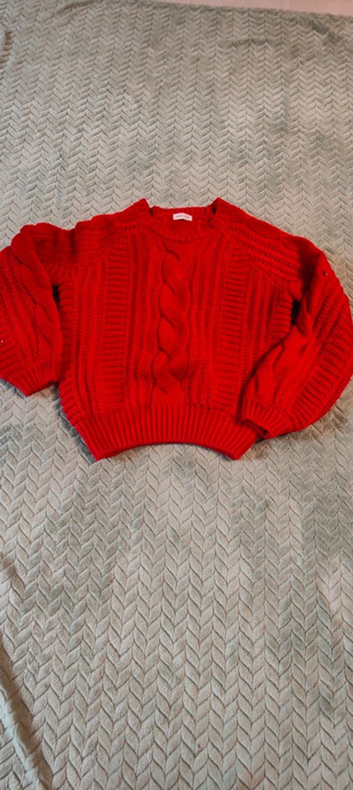 Pull cache cache rouge