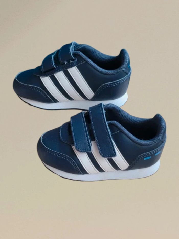 Baskets Adidas Pointure 20