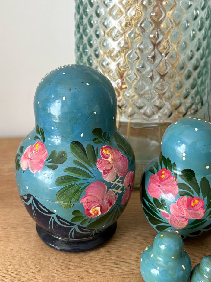 Poupée russe matriochka en bois - photo numéro 6