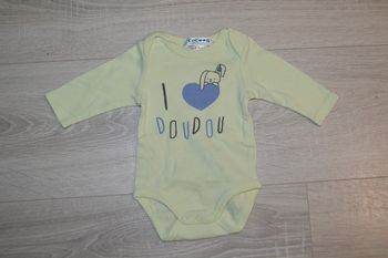 Body vert j'aime mon doudou 1 mois