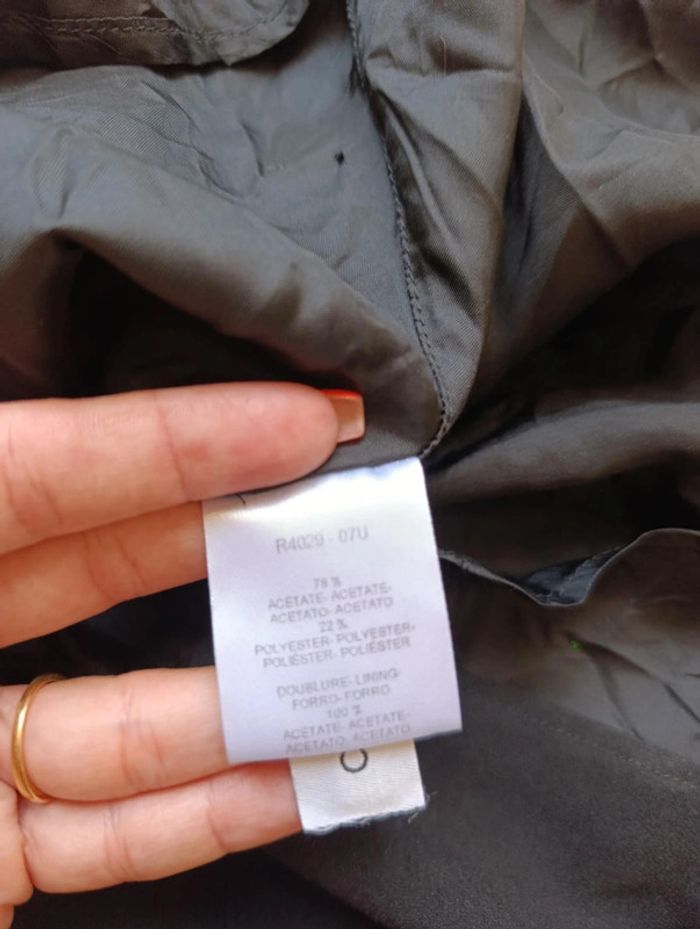 Robe noir Caroll 38 detail zip devant tout le long - photo numéro 8