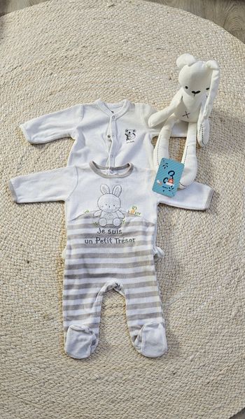 Lot 2 pyjamas velours 3mois