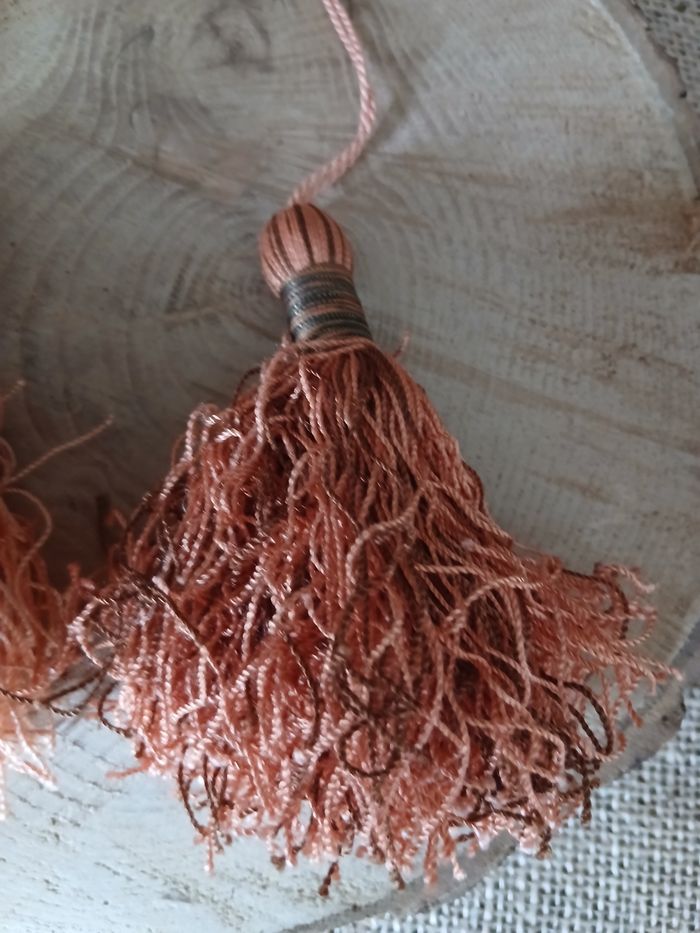 Lot de deux pompons orange et doré - photo numéro 3