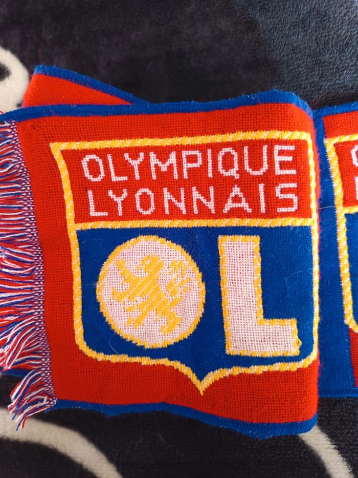 Écharpe de football Olympique Lyonnais - photo numéro 6