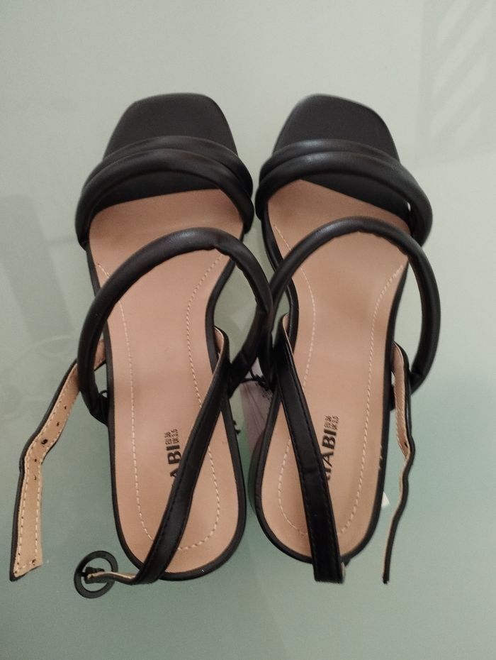 Sandale noire - photo numéro 3