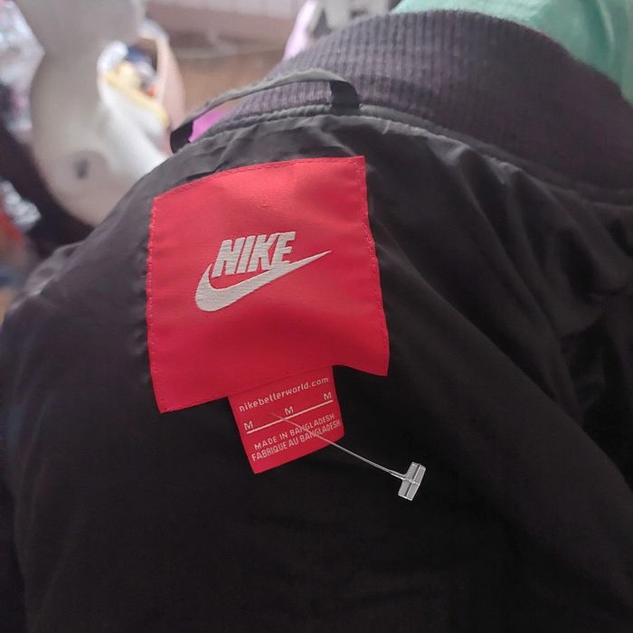 Superbe bombers Nike M homme - photo numéro 4