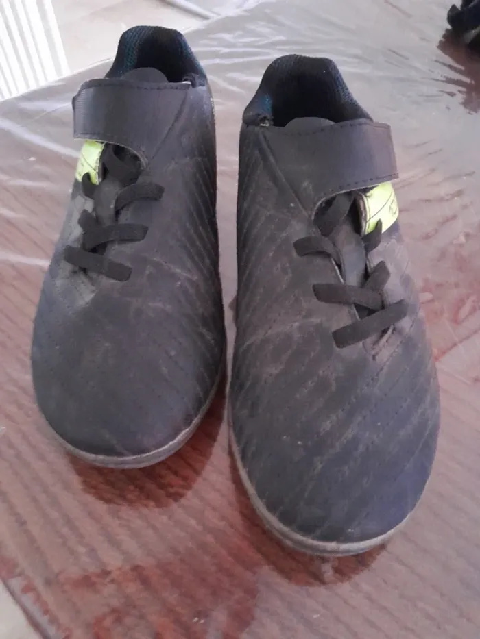Chaussure de foot 33 - photo numéro 2