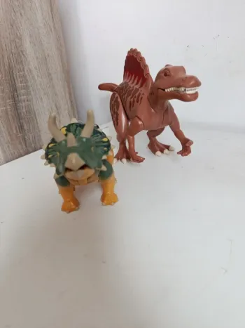 Lot de 2 dinosaures Playmobil