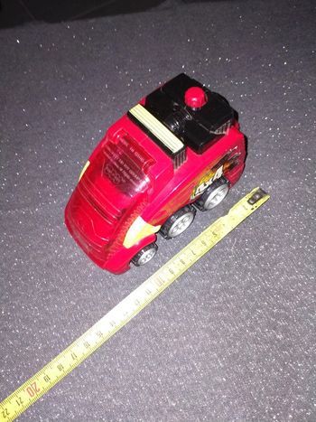 Lanceur avec véhicule