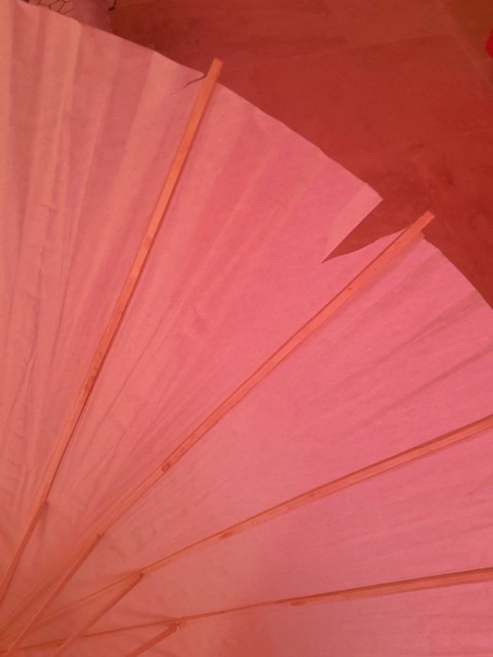 Parapluie en papier - photo numéro 3
