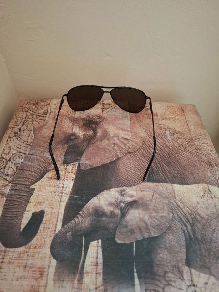 Lunettes de soleil - photo numéro 2