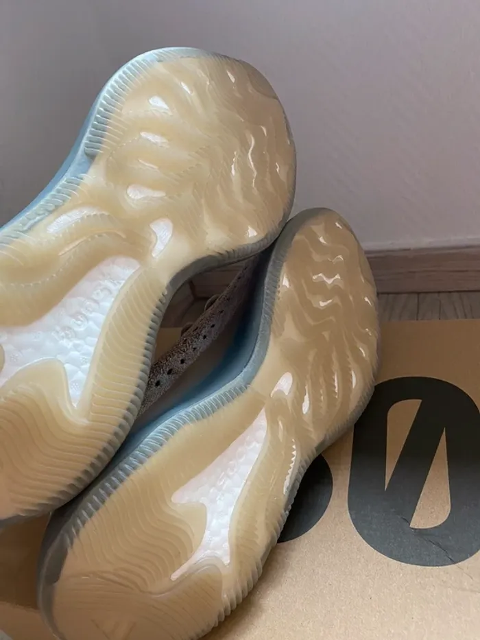Yeezy Boost 380 Pepper (Non- Reflective) - photo numéro 5