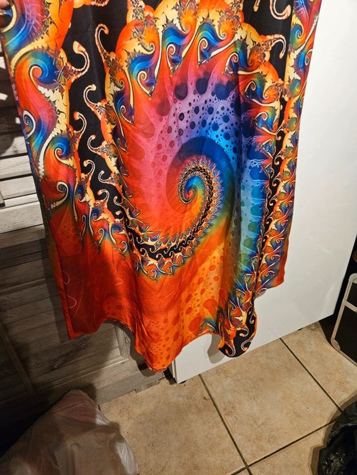 Robe longue en dessous du genou manche courte taille S (taille plus du M) - photo numéro 4