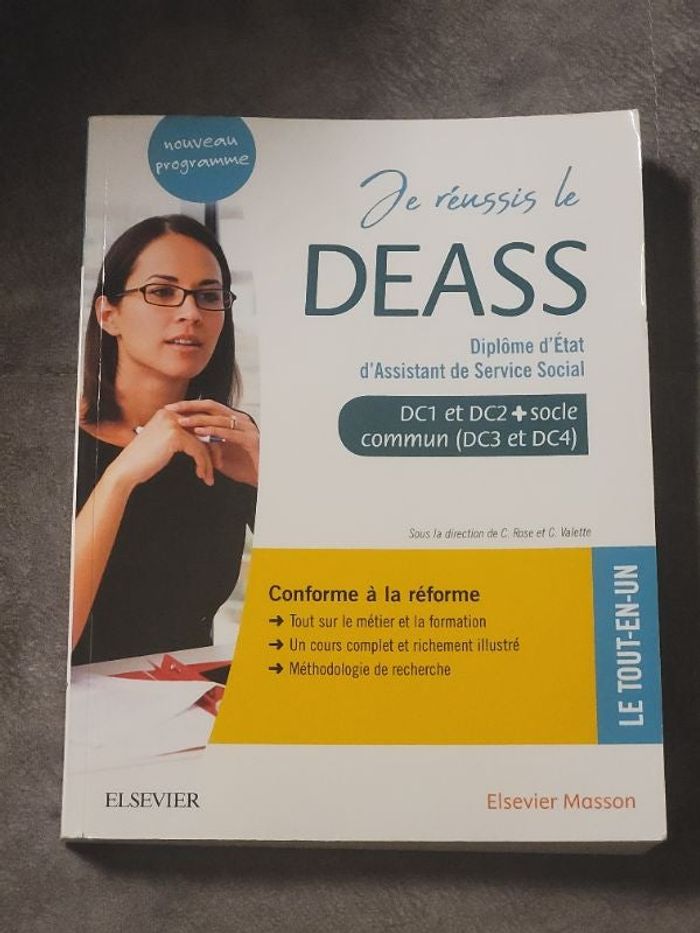 Je réussis le DEASS. Diplôme d'Etat d'assistant de service social Socle commun + option.