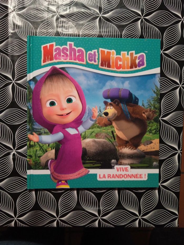 Masha et Michka vive la randonnée