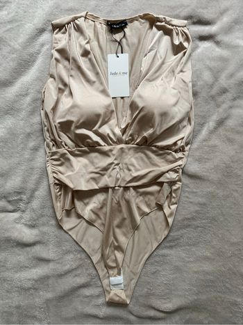 Body beige Jade&Me