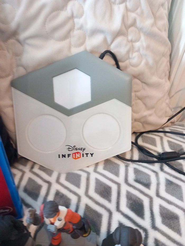 Lot de figurine infinity star wars plus le socle et le jeu sur ps4 - photo numéro 7