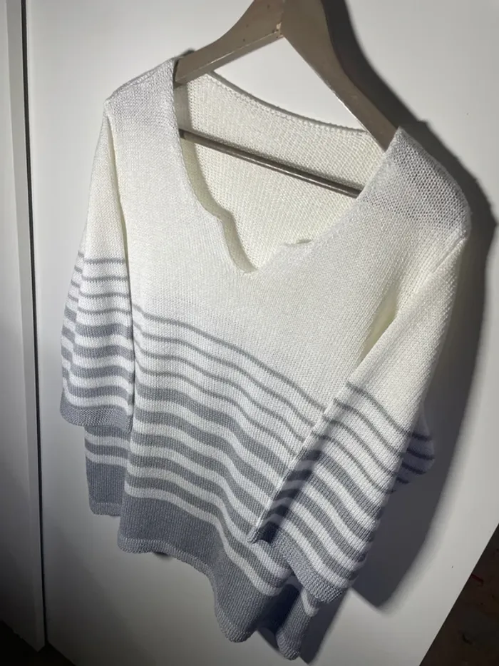 Pull léger femme taille 46 ou 48 - photo numéro 2