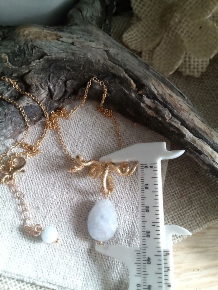 Collier pendentif serpent enroulé et pierres aigue marine - photo numéro 3