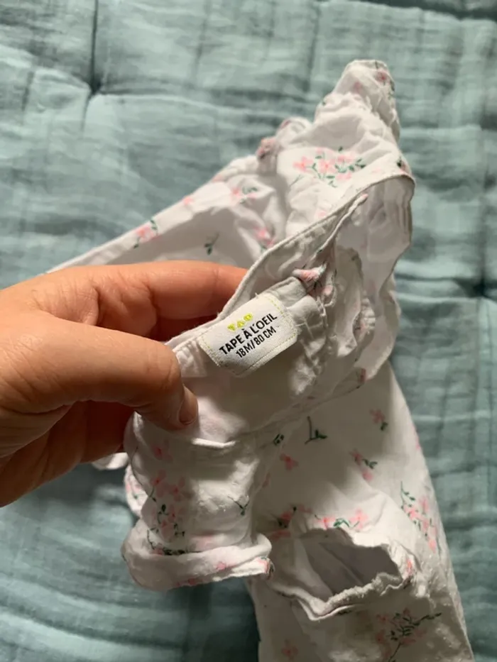 Salopette short avec blouse manches courtes - photo numéro 6