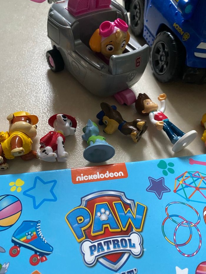 Lot jouets et livres Pat Patrouille - photo numéro 3