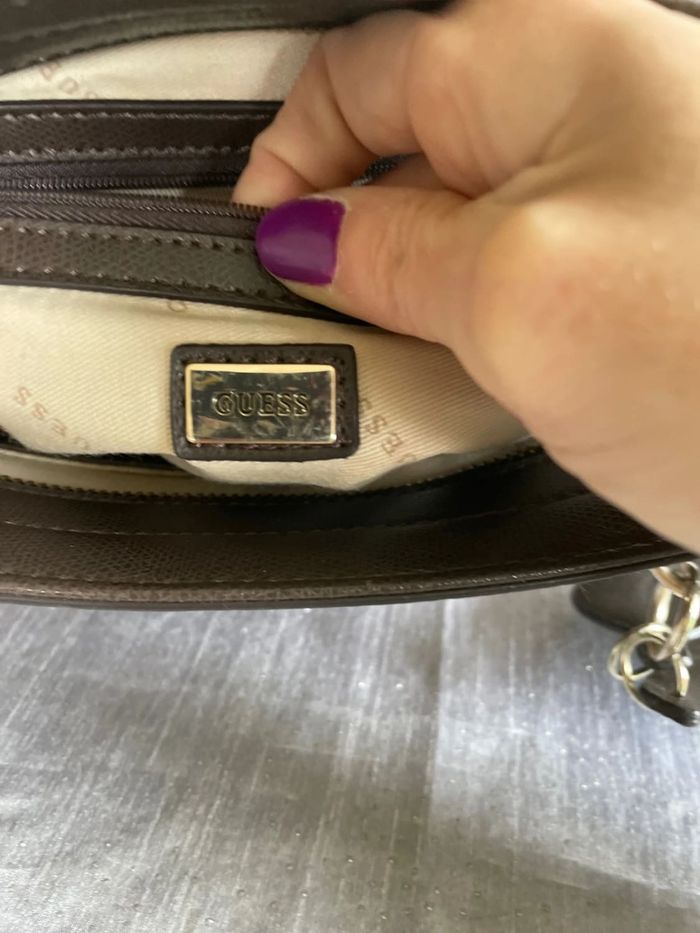 Sac Guess - Comme neuf - photo numéro 9