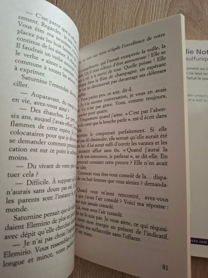 Lot de 3 livres de Amélie Nothomb en bon état - photo numéro 5