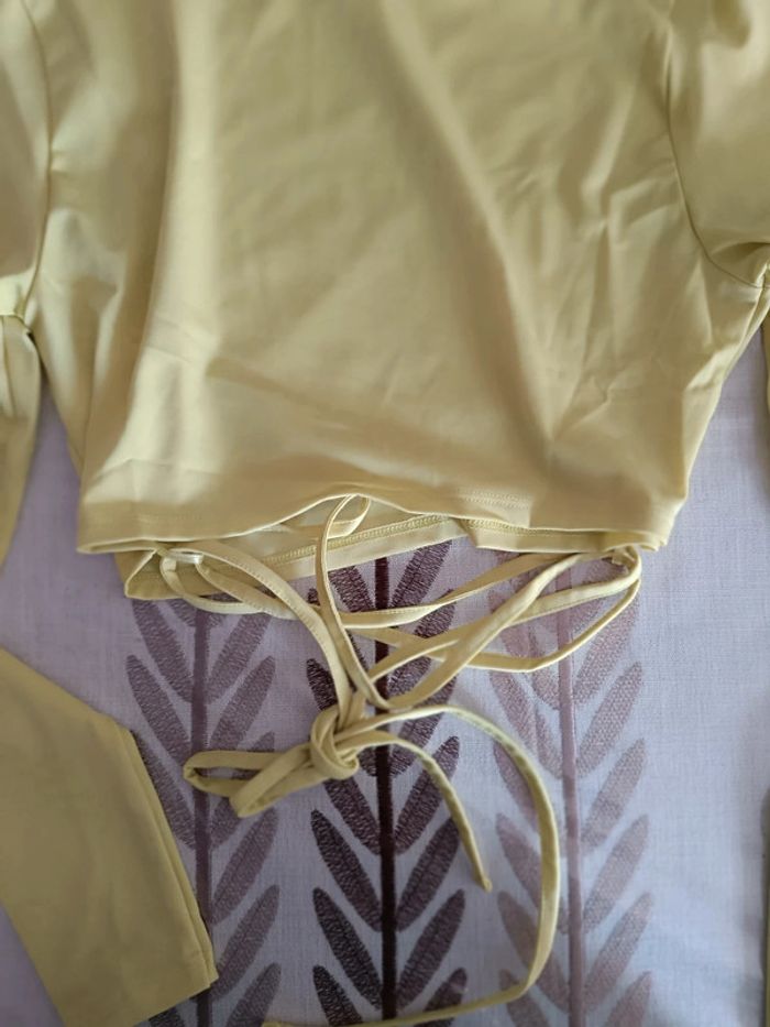 H&M crop top manches longues avec laçage - photo numéro 5