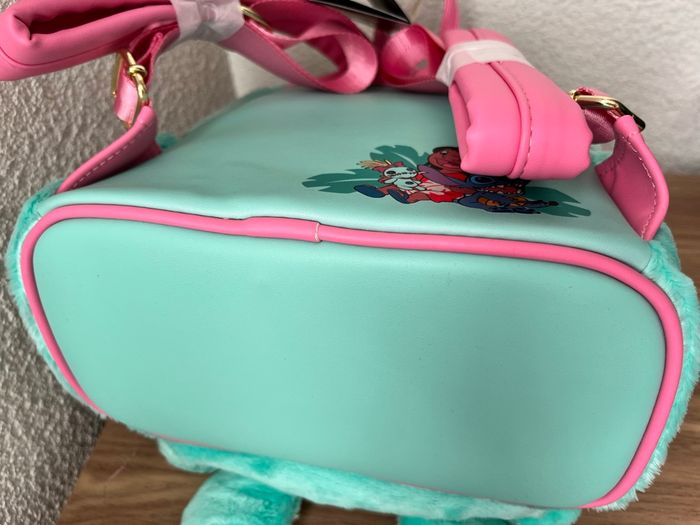 Sac à dos Loungefly Scrump doudou Stitch - photo numéro 3