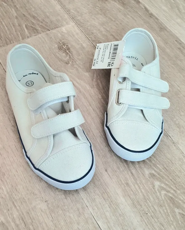 Baskets à scratchs taille 32 blanches - Du Pareil au Même- neuves