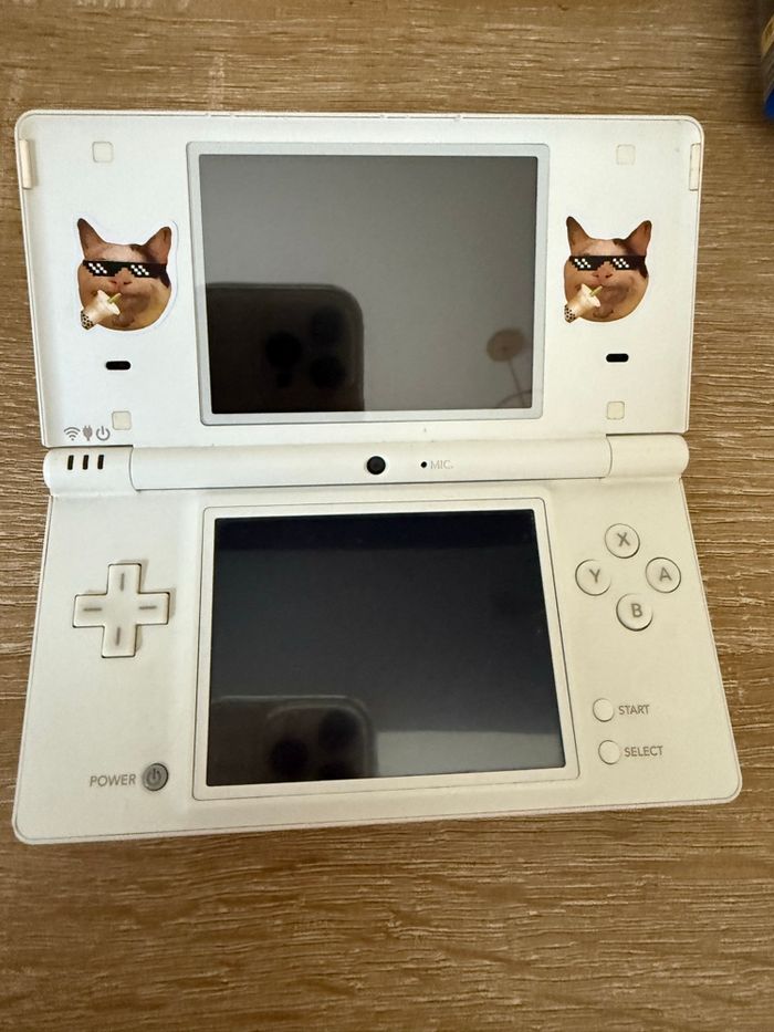 Nintendo ds i - photo numéro 3