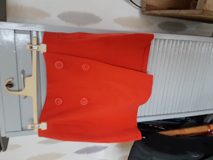 2 jupes courtes Taille 38 - photo numéro 2
