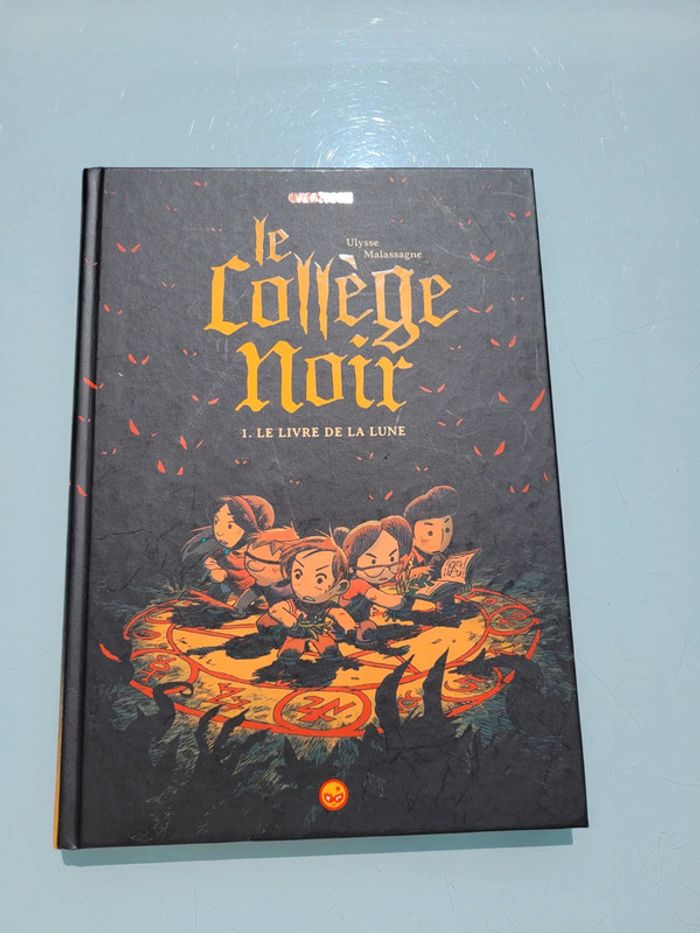 BD jeunesse : Le Collège noir, tome 1 - photo numéro 2