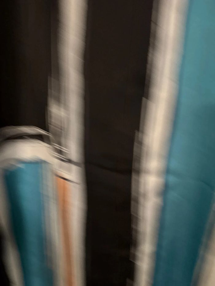 Robe 👗 taille 42 27 quai de Seine - photo numéro 2