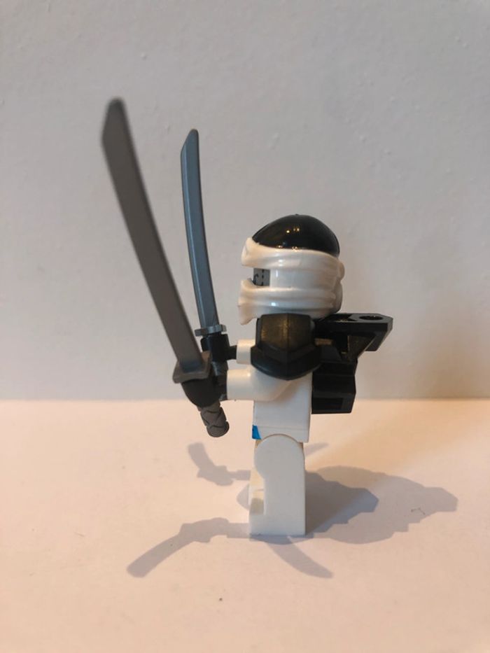 Figurine type lego Ninja Ninjago - photo numéro 3