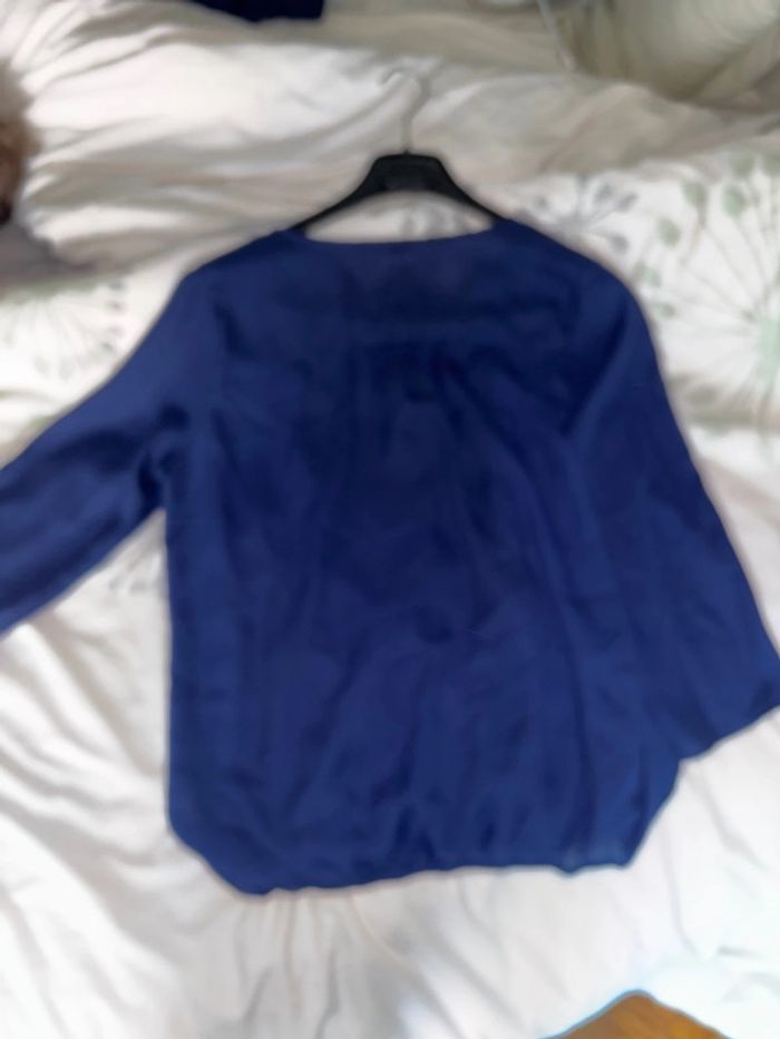 Haut marine taille 40 - photo numéro 3