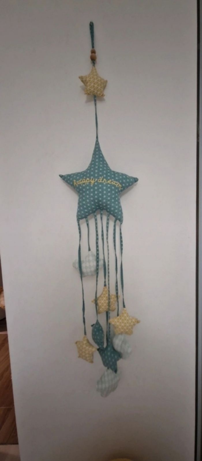 Suspension happy dream