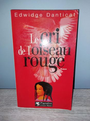 Livre le cri de l´oiseau rouge