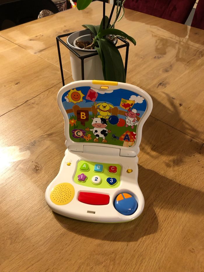 Ordinateur premier âge