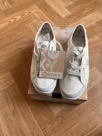 Baskets légères fille 32 roxy (QuickSilver)