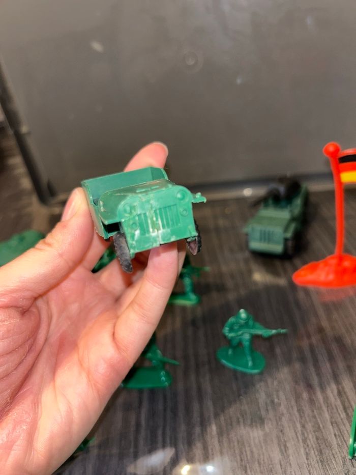 Petits soldats - photo numéro 3