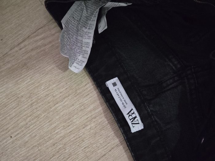 Jean noir ZARA – Coupe droite – Très bon état - photo numéro 5