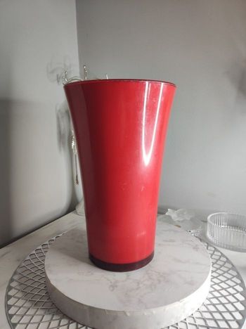 Vase rouge