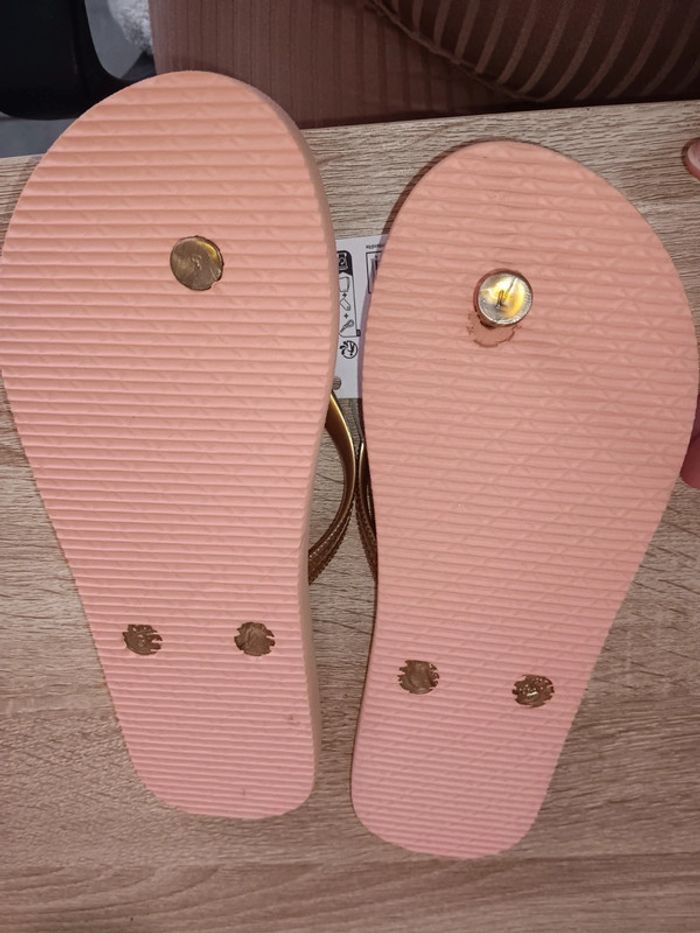 Tongs taille 36/37 - photo numéro 2