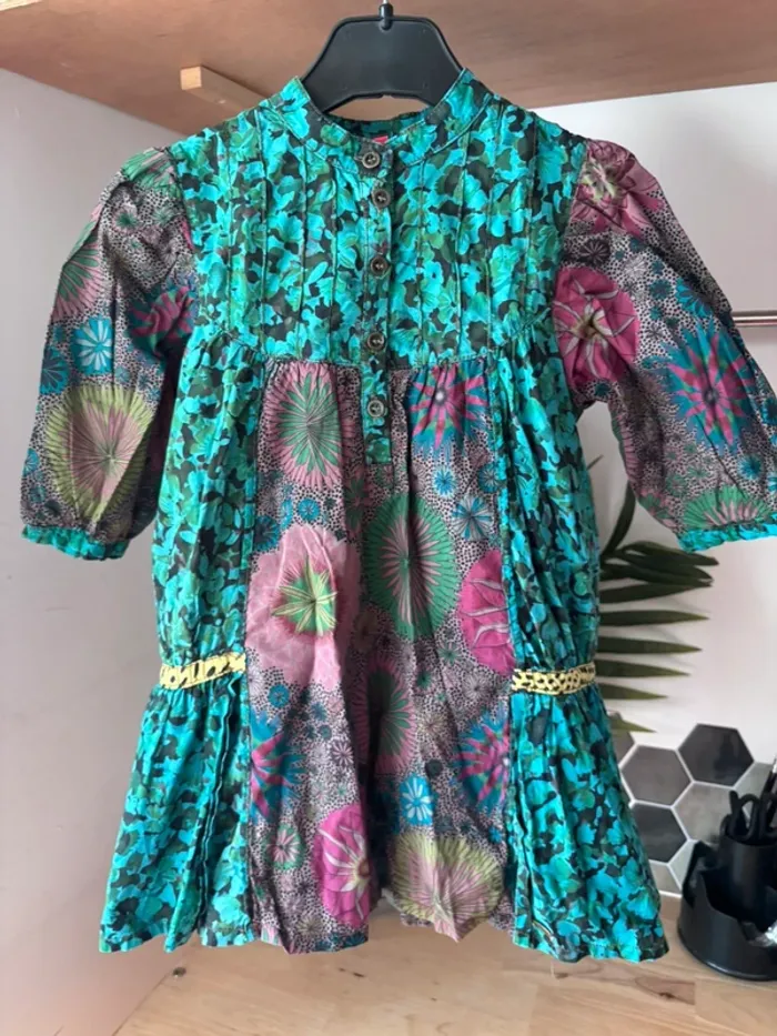 💚 Élégante robe Catimini verte à manches longues – Taille 4 ans 💚 - photo numéro 3