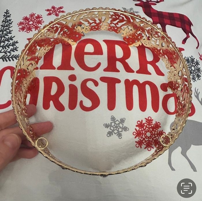 Couronne en métal, cosplay ou épiphanie