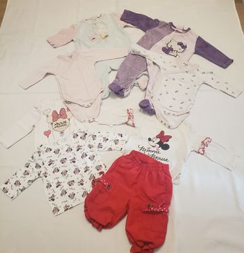 Lot vêtements fille 3 mois t-shirt, grenouillère, pantalon, body