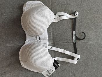 Soutien gorge 95 D neuf
